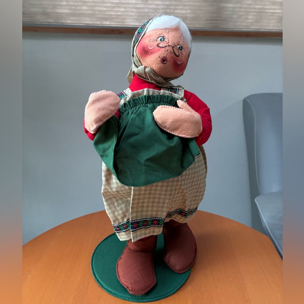Vintage Annalee doll 1994